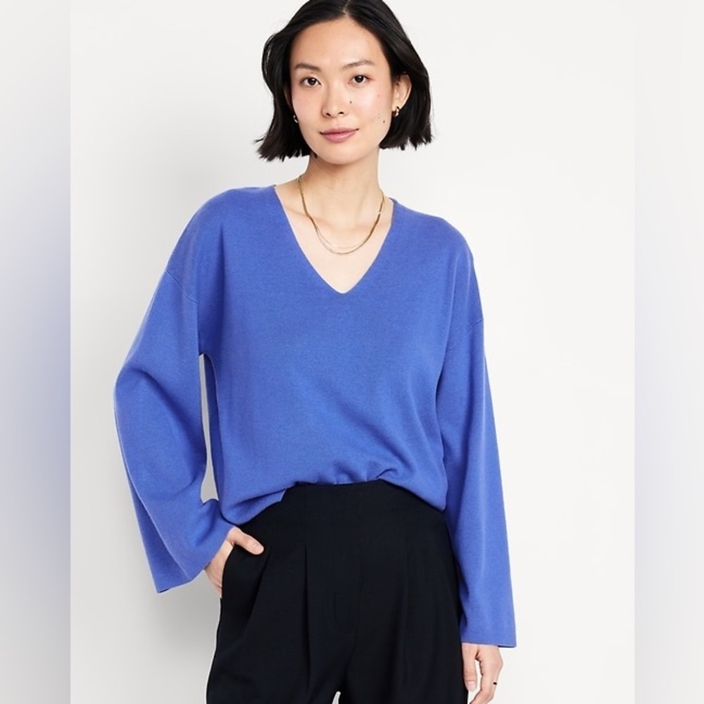 Bell-Sleeve V-Neck Sweater - Old Navy - XS​